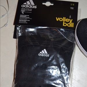 NWT!! Black Adidas volleyball knee pads!