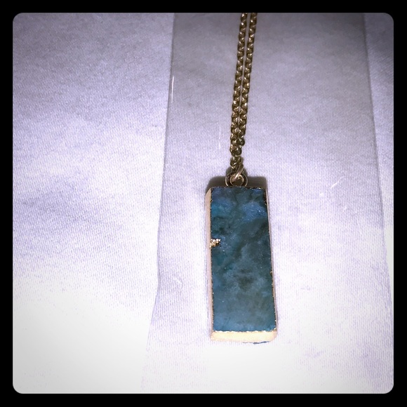 ✅✅✅Druzy Necklace White and one Turquoise Stone - Picture 6 of 6