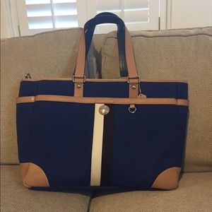 COACH F77128 Voyager Tote Bag