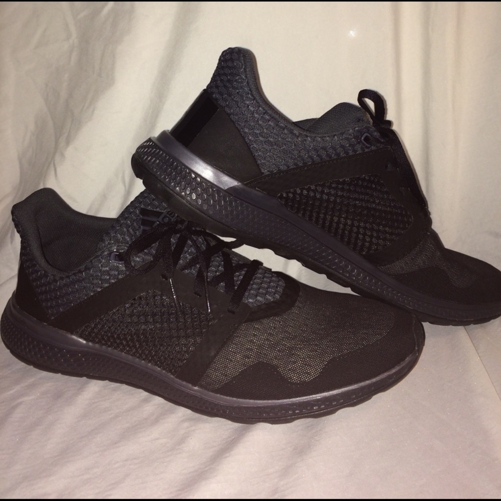 Men's Adidas Energy Bounce ⚫️triple black⚫️
