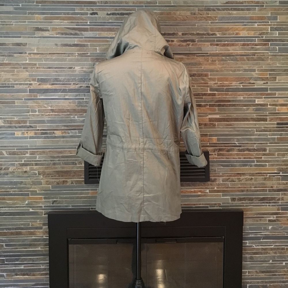 Lightweight Olive Utility Jacket - Picture 3 of 4