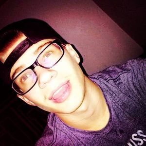 Meet your Posher, Stephen