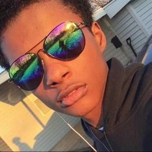 Meet your Posher, Aaron