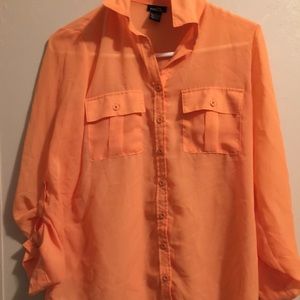 Rue 21 collared button up