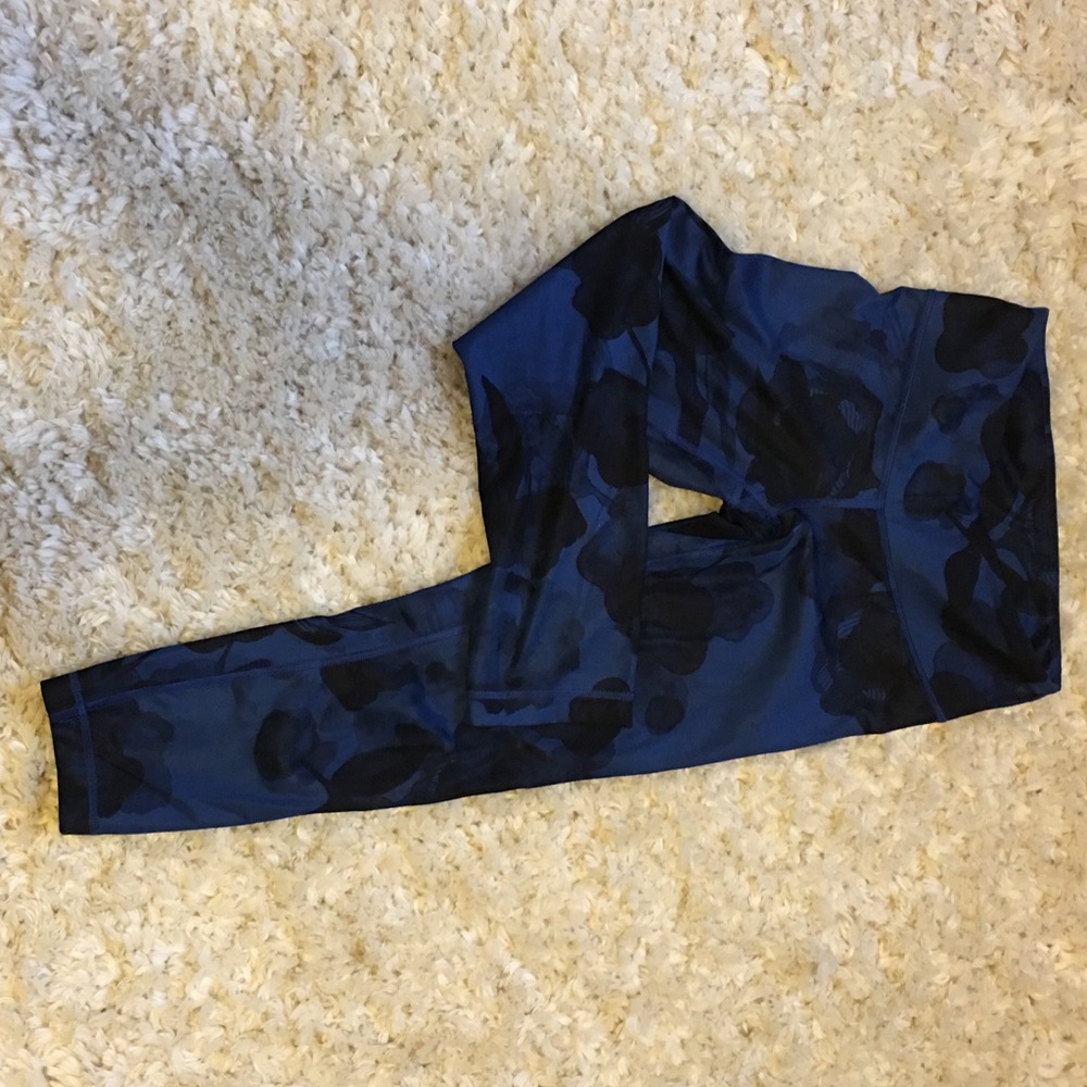 Black and blue floral lululemon leggings