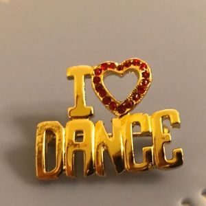 "I <3 Dance" pin