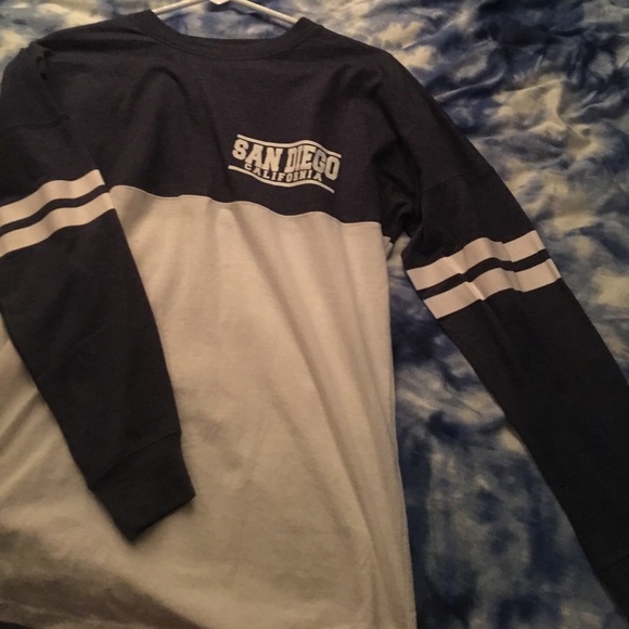 Long sleeve - Picture 1 of 3