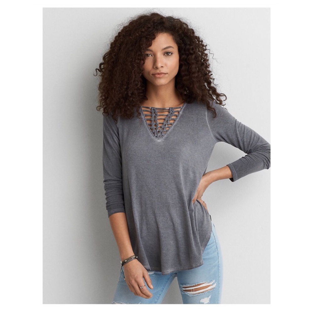 😍 SALE 😍 NWOT American Eagle Knotted Shirt