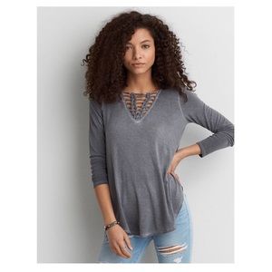 😍 SALE 😍 NWOT American Eagle Knotted Shirt