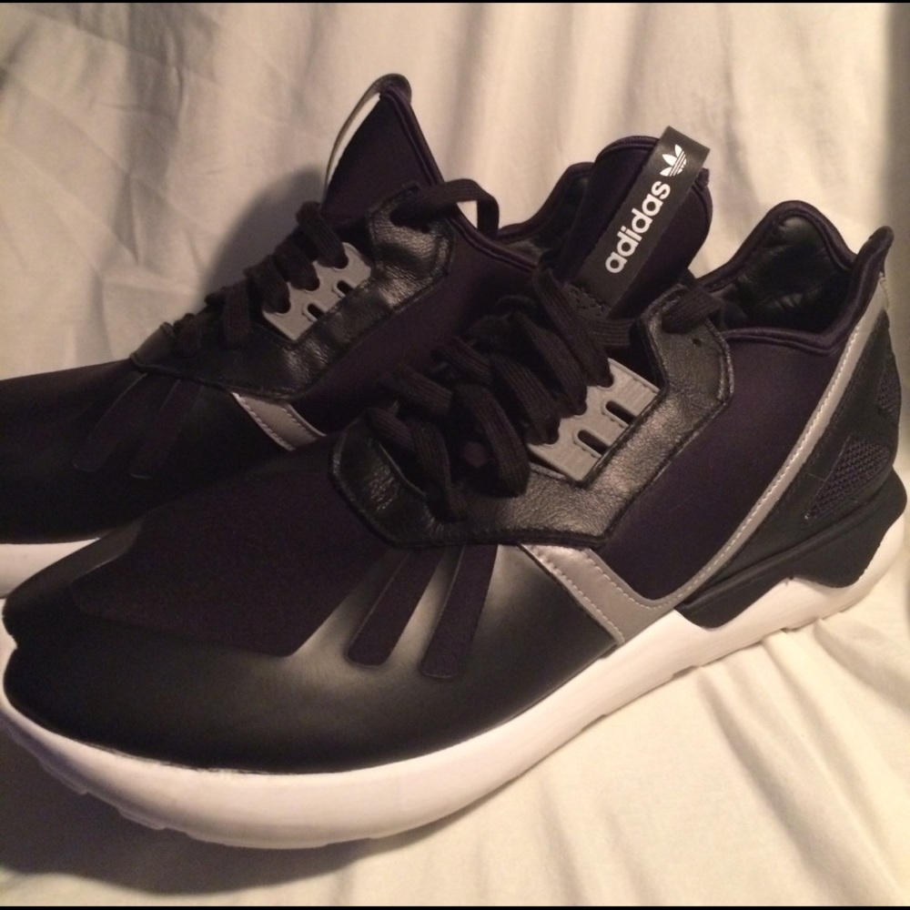 💡LTD💡Men's Adidas Tubular Runner.