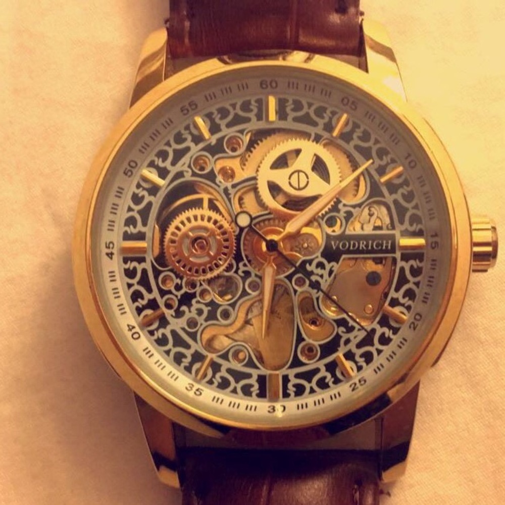 Vodrich skeleton watch. No battery needed!!!