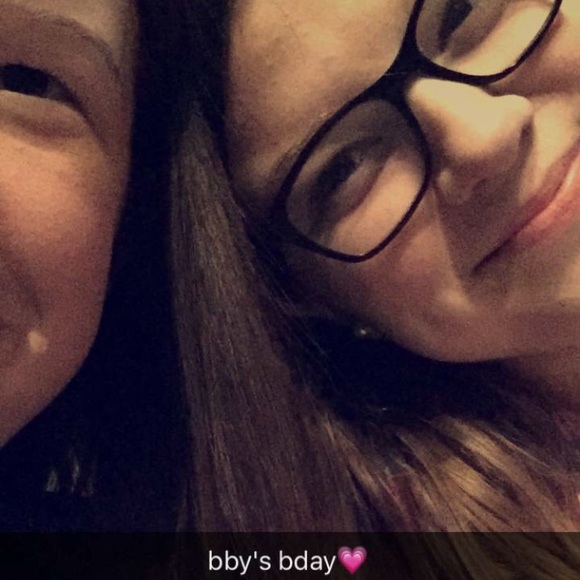 Meet your Posher, Madi - Picture 3 of 3