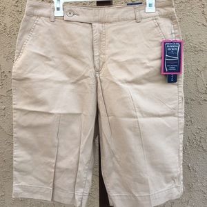 Bandolino Bermuda Khaki Shorts