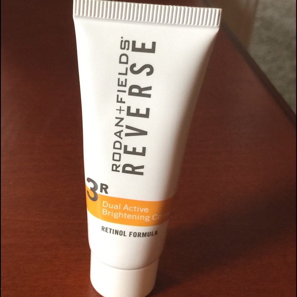 Today+Fields reverse brightening cream
