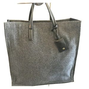 Vasic Tote Bag