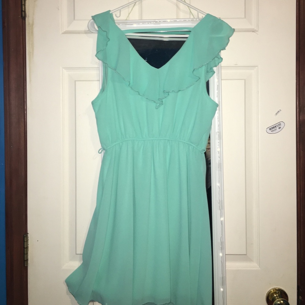 Team Ruffle Dress - Picture 2 of 2