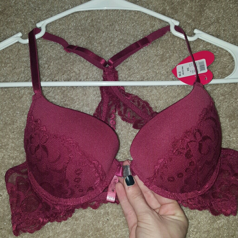 Sexy maroon lace push-up bra