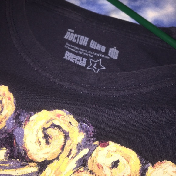 Shirt - Picture 3 of 3