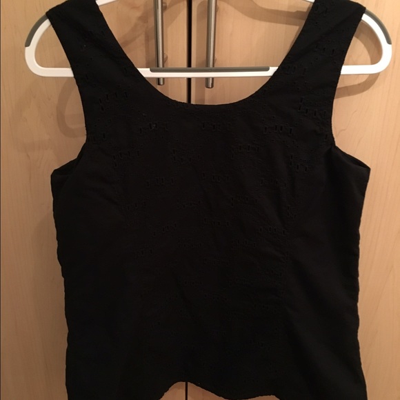 Coldwater Creek Black Eyelet Tank -M - Picture 2 of 6