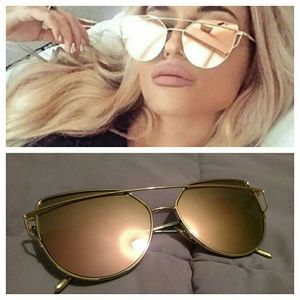 Trendy Aviator Sunnies Trendy Aviator Sunnies