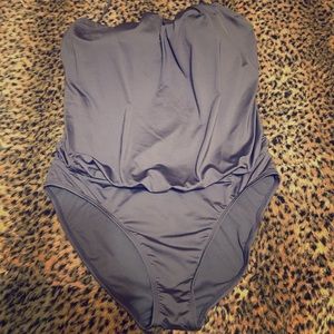 NWT‼️ Old Navy Blouson Swimsuit 👙🌊