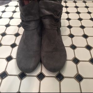 Women's size 7 Rampage Boots