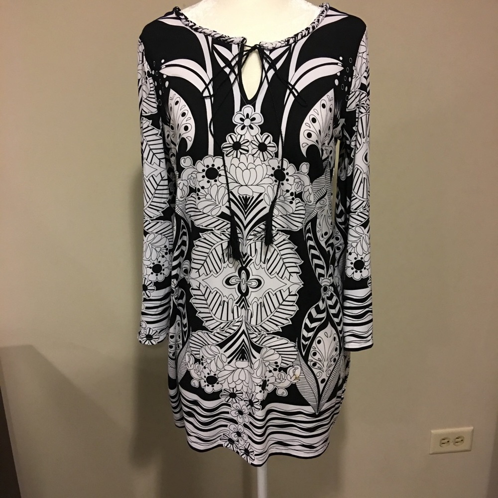 Quotation size M dress from Bloomingdales