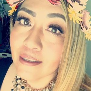 Meet your Posher, Mia