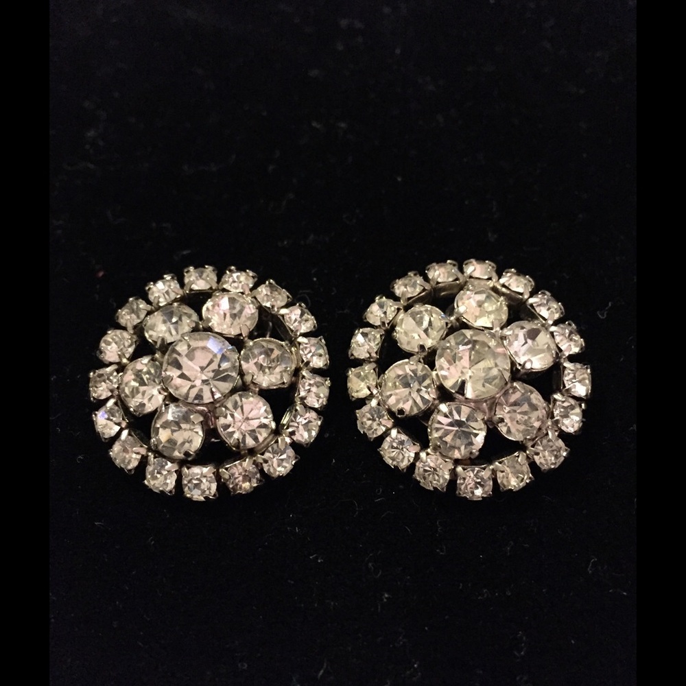 Sparkling Vintage Rhinestone Earrings
