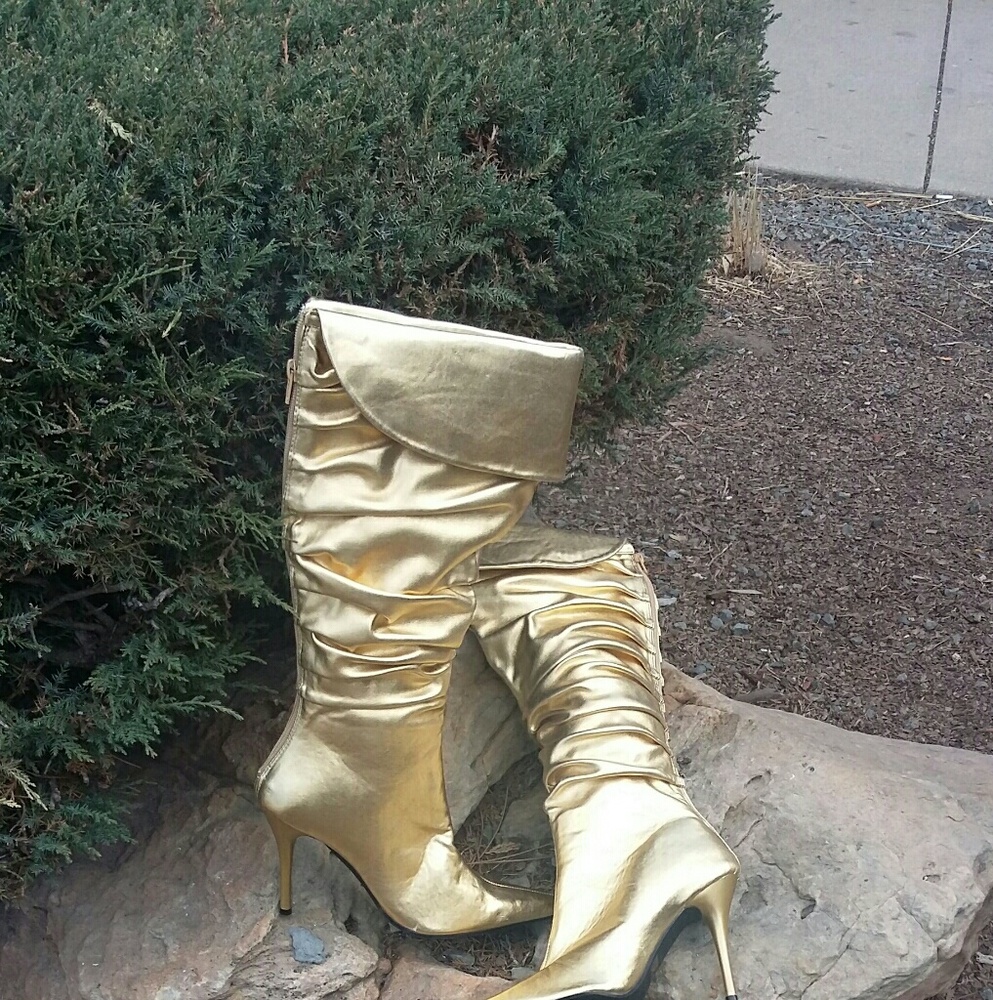 CUTE ROLL DOWN TOP BOOTS