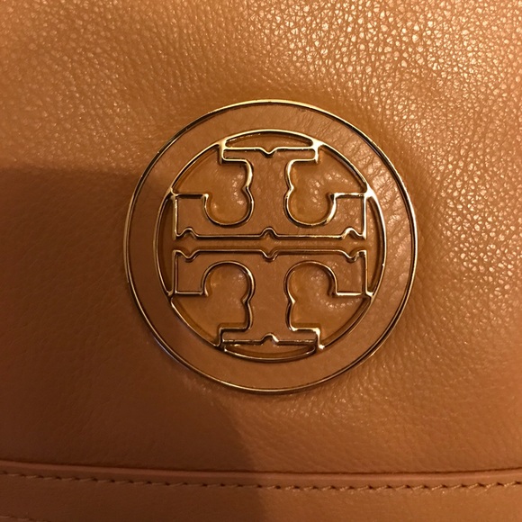NWOT Tory Burch clutch or cross body - Picture 2 of 4