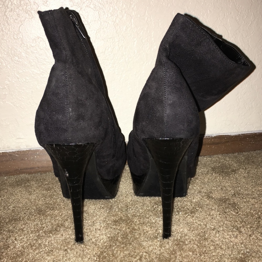 🚫DONATED🚫 - Picture 4 of 9
