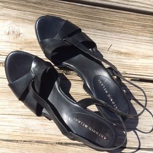 NWOB - Antonio Melani Sandals