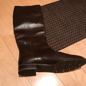 NEW Stuart Weitzman brown knee high boots