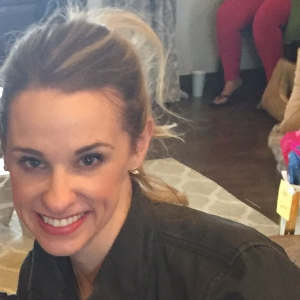 Meet your Posher, Laura
