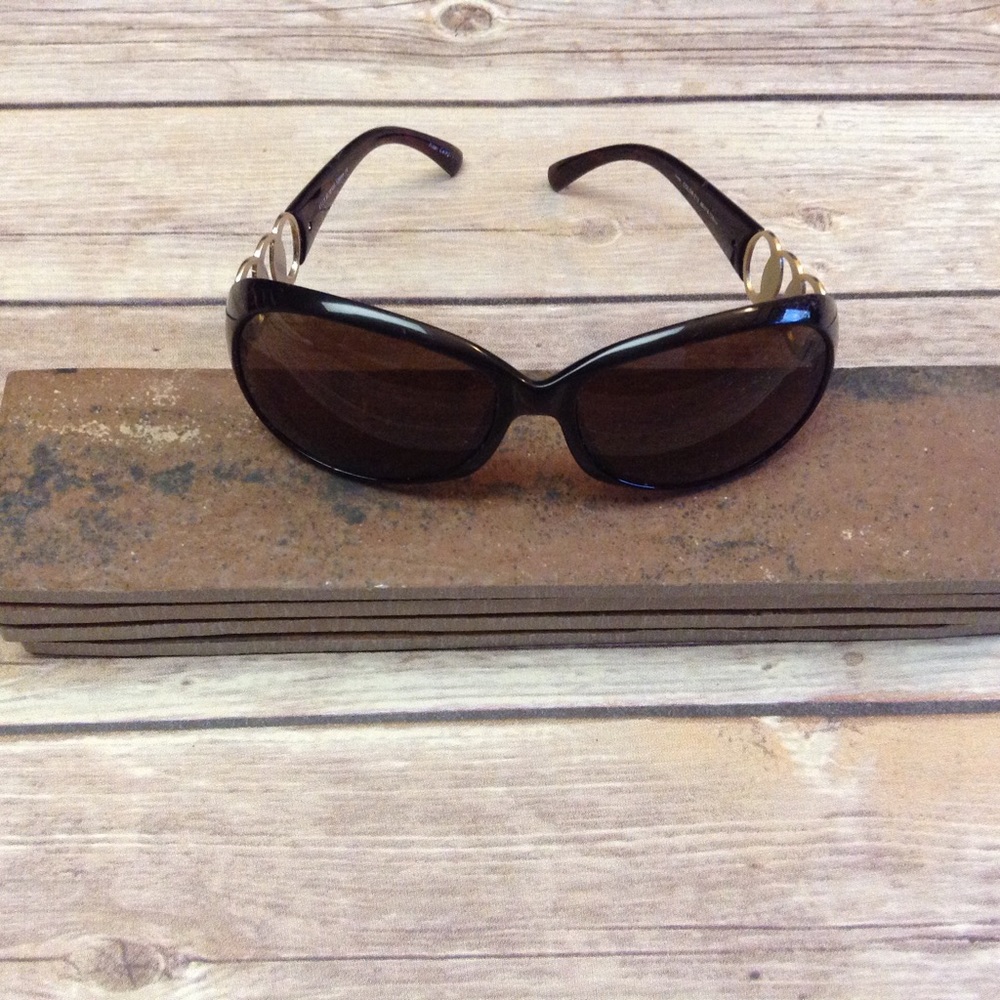 Women's shades
