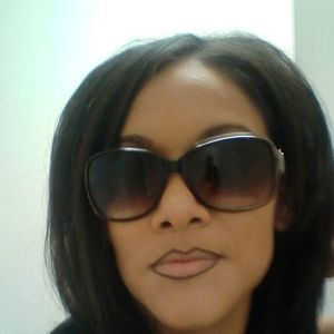 Meet your Posher, Monique