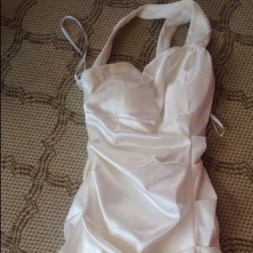 Betsy & Adam Satin cocktail dress. Exquisitedetail