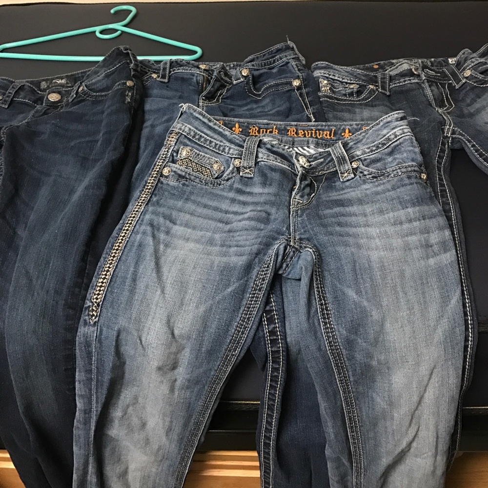 These are reserved jeans. (: thanks!