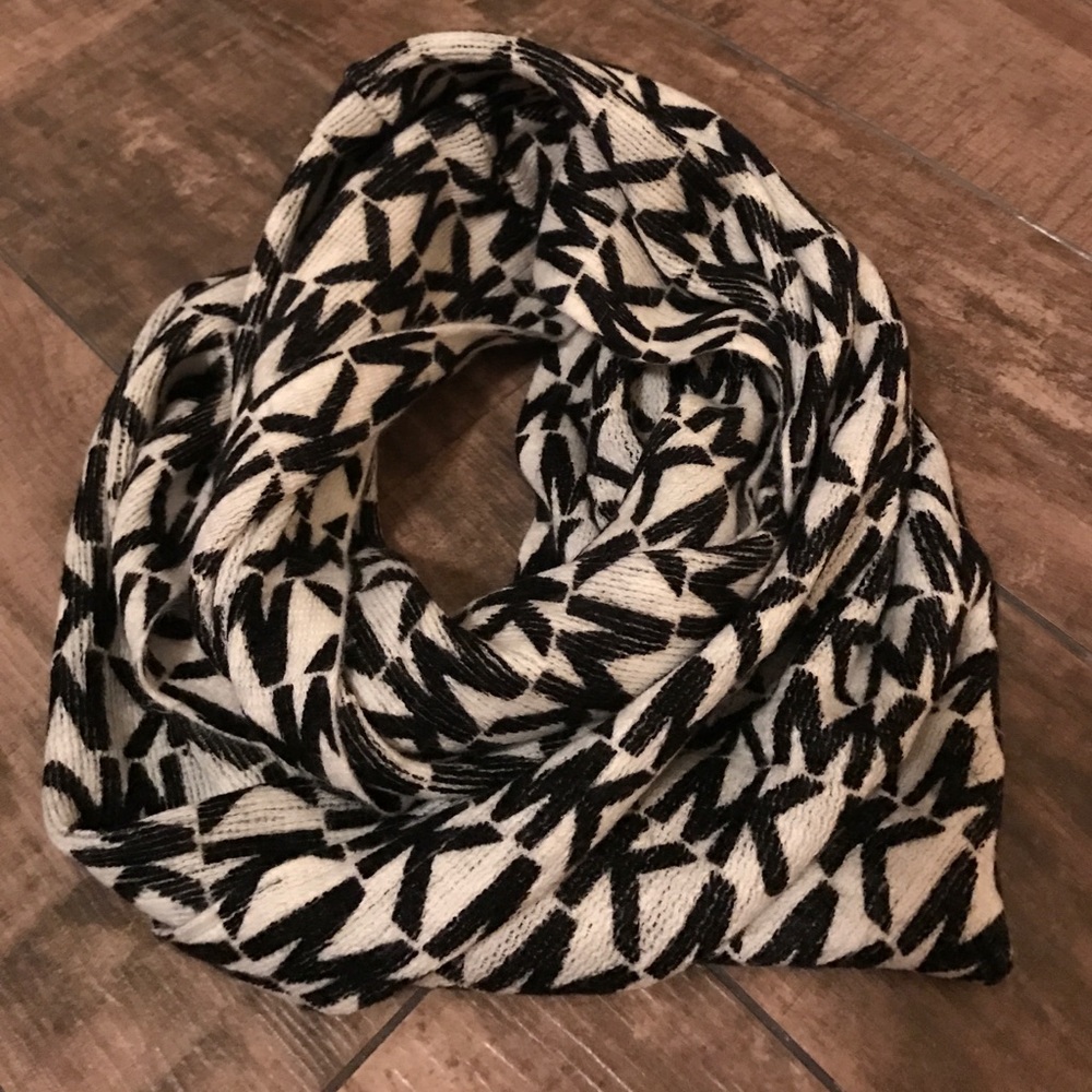 Michael Kors infinity scarf