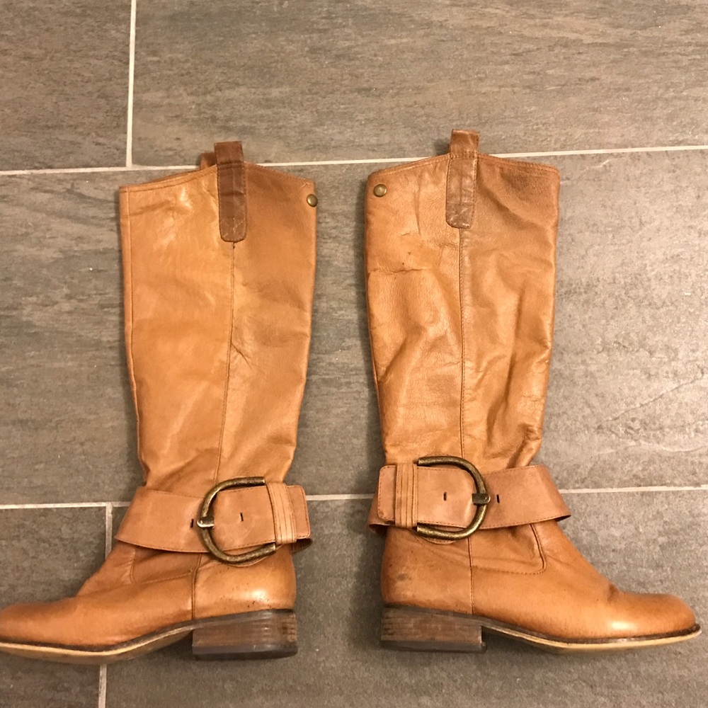 Steve Madden Tan boots