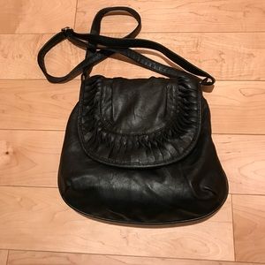 Like new vegan black cross body bag for going out!