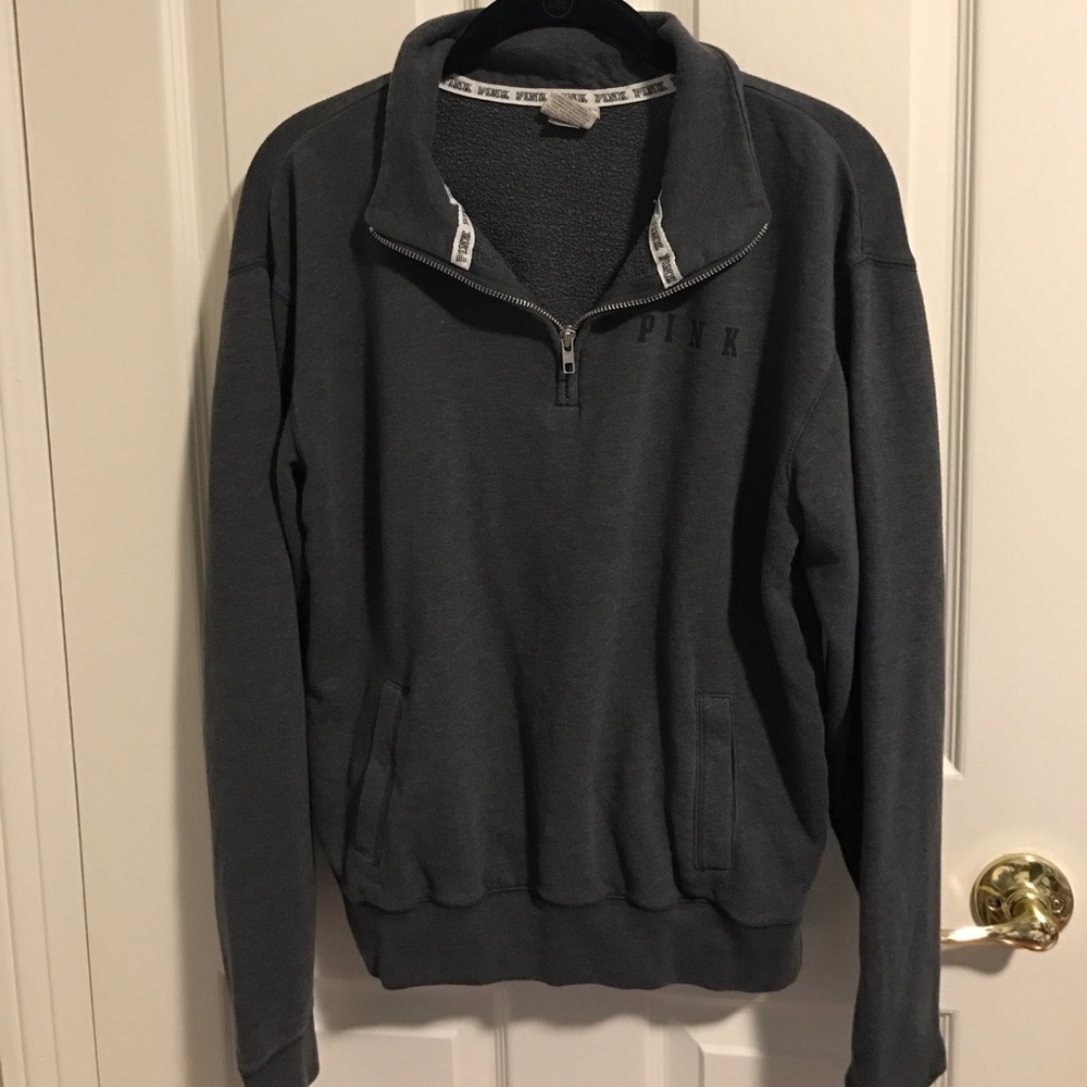 VS Pink Mock Neck Zip Up🌷