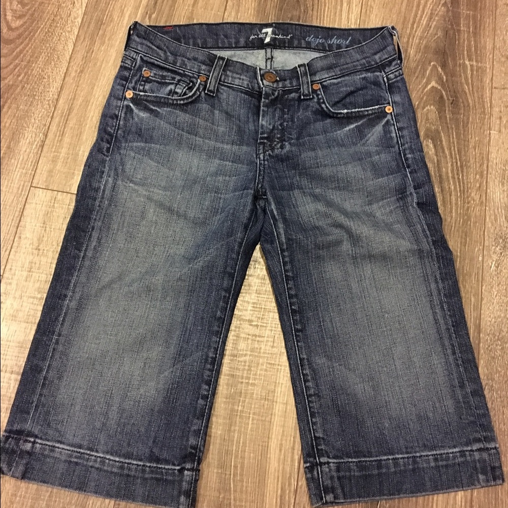 Seven size 25- the dojo short