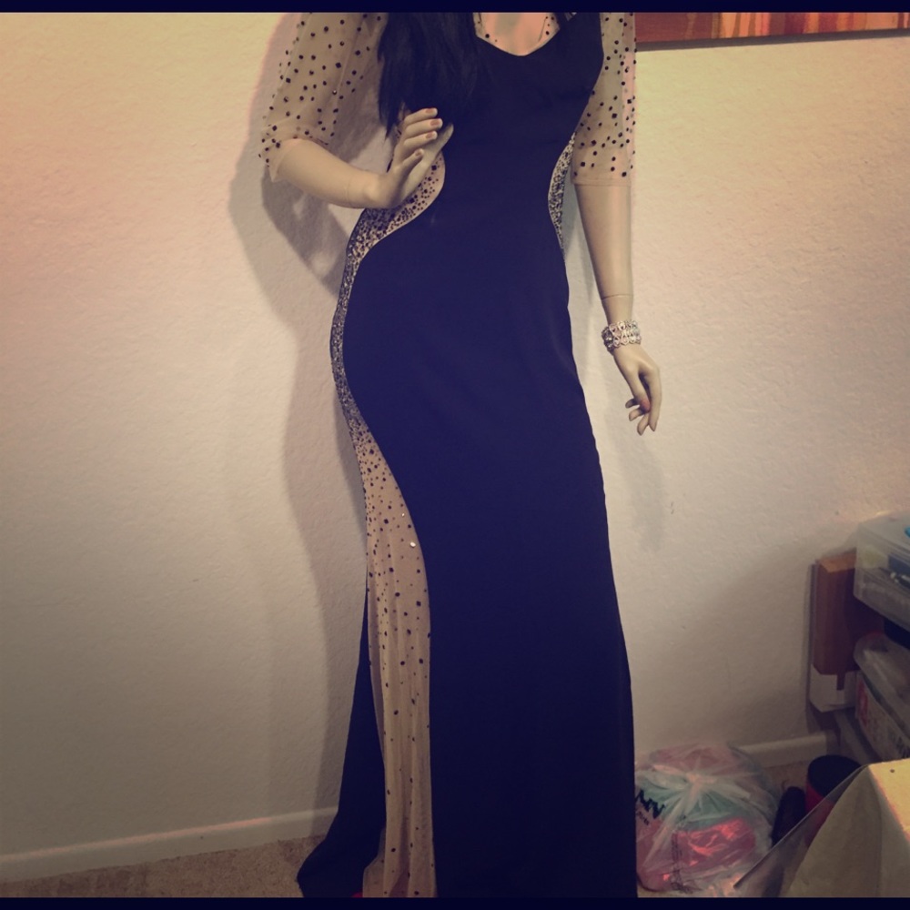 FLASH SALE ✨Long Navy Blue Prom Gown with Train