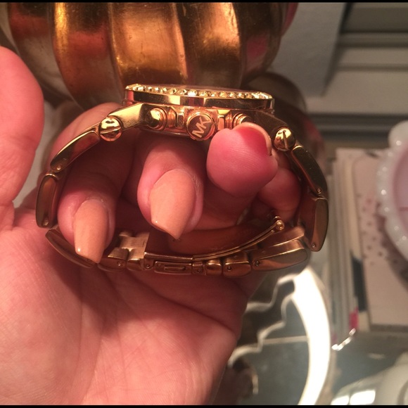 Michael Kors MK5212 Gold gold Watch. - Picture 5 of 7