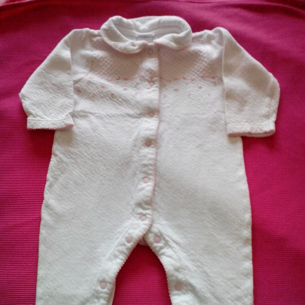 3- girls Toddlers short sets ( girls)