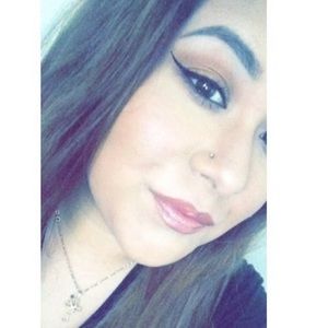 Meet your Posher, Jazmin