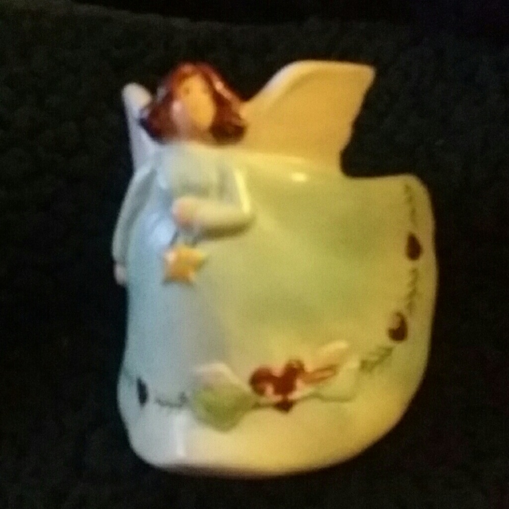 ANGEL VOTIVE CANDLE HOLDER