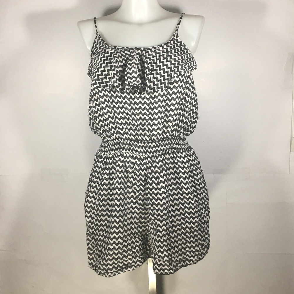 Cotton on black and white zigzag romper short
